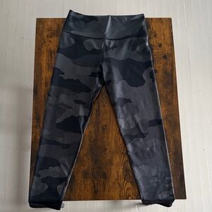 Aerie Black and Gray Camouflage Leggings